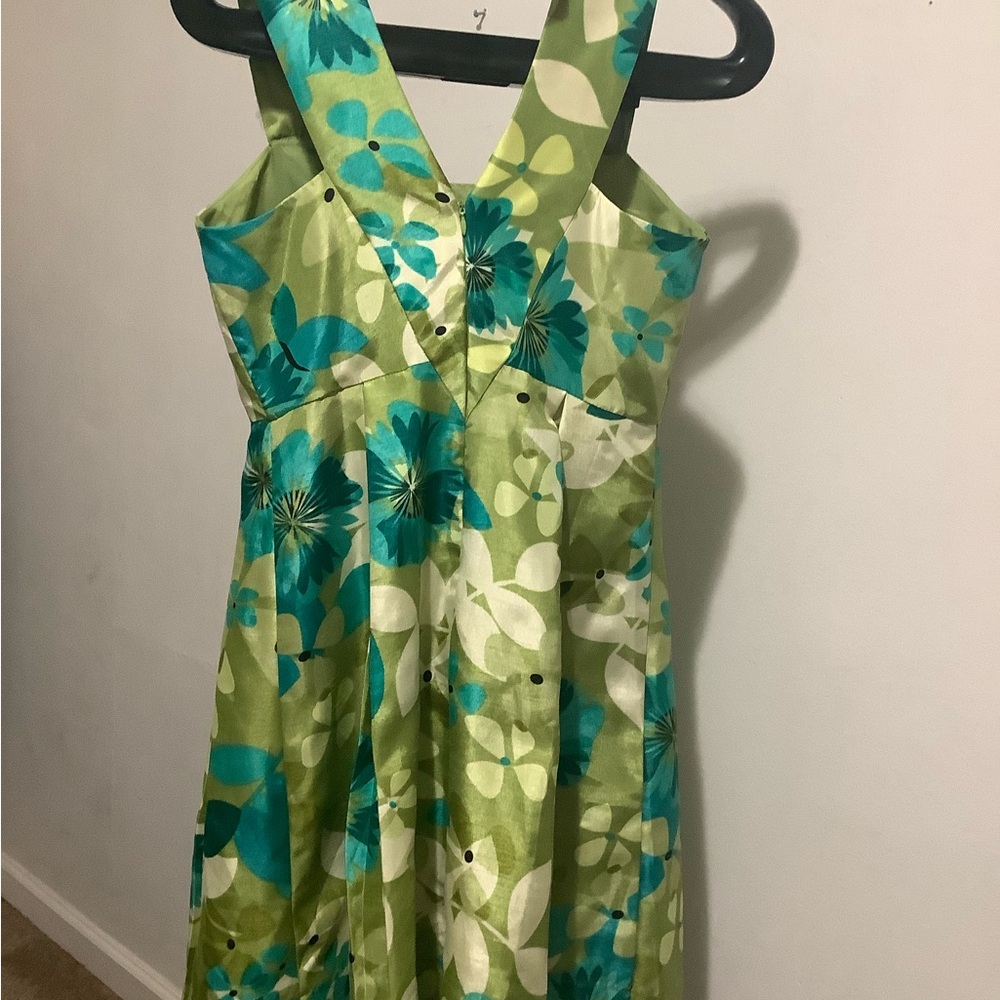 Signature dress - Picture 4 of 9